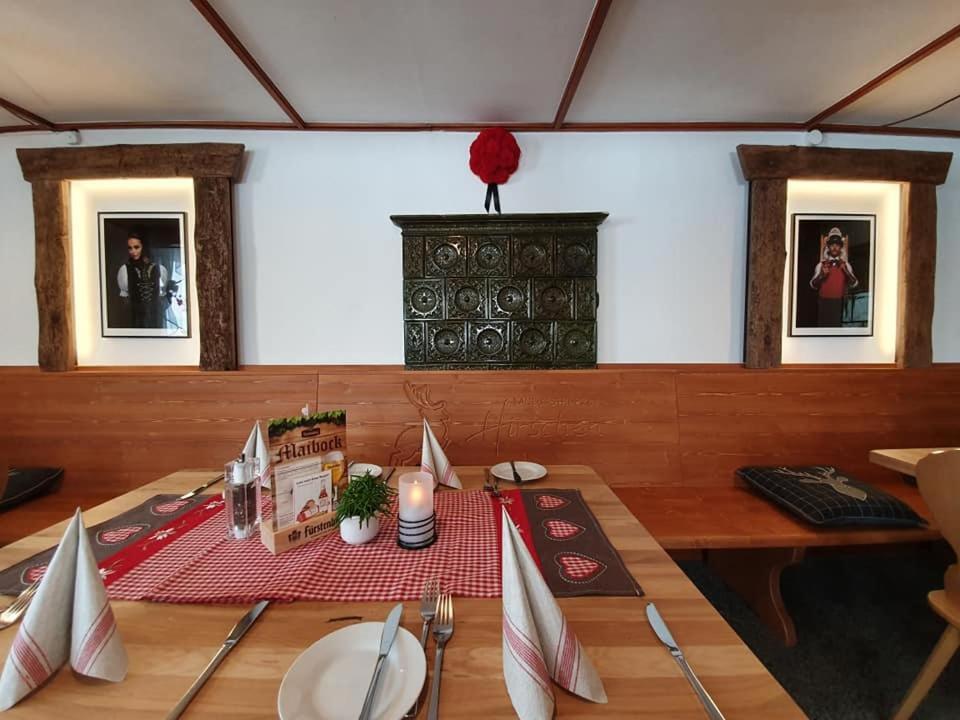 פורטוואנגן Gasthaus Zum Hirschen מראה חיצוני תמונה